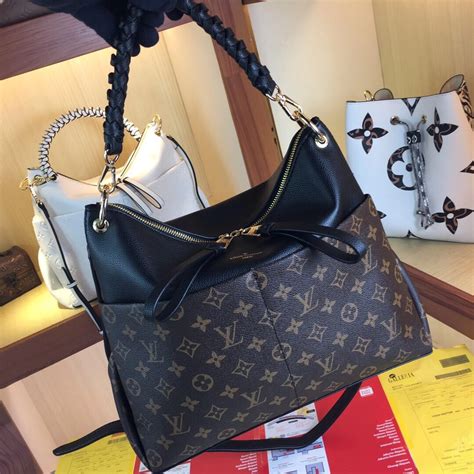 louis vuitton bag price paris|louis vuitton cheaper in paris.